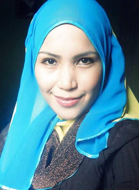 25P HORNY LADY IN HIJAB