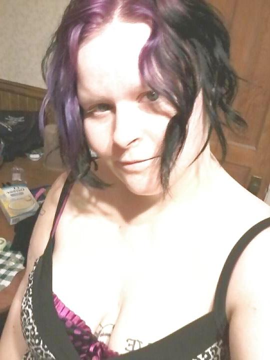 20P Sexy goth Non-nude