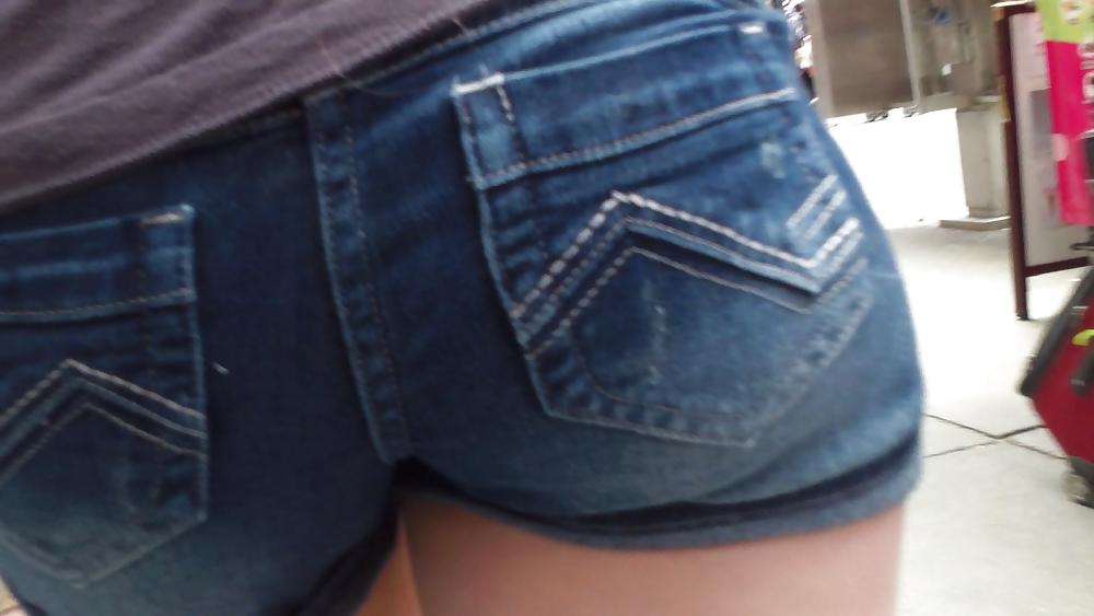 21P Her butt & ass in tight jean shorts 