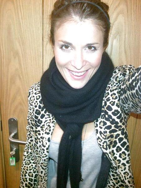 25P NEW MILFS MATURES COUGARS