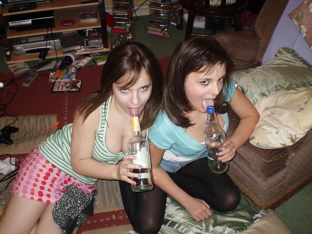 15P Nice (non nude) girls 102
