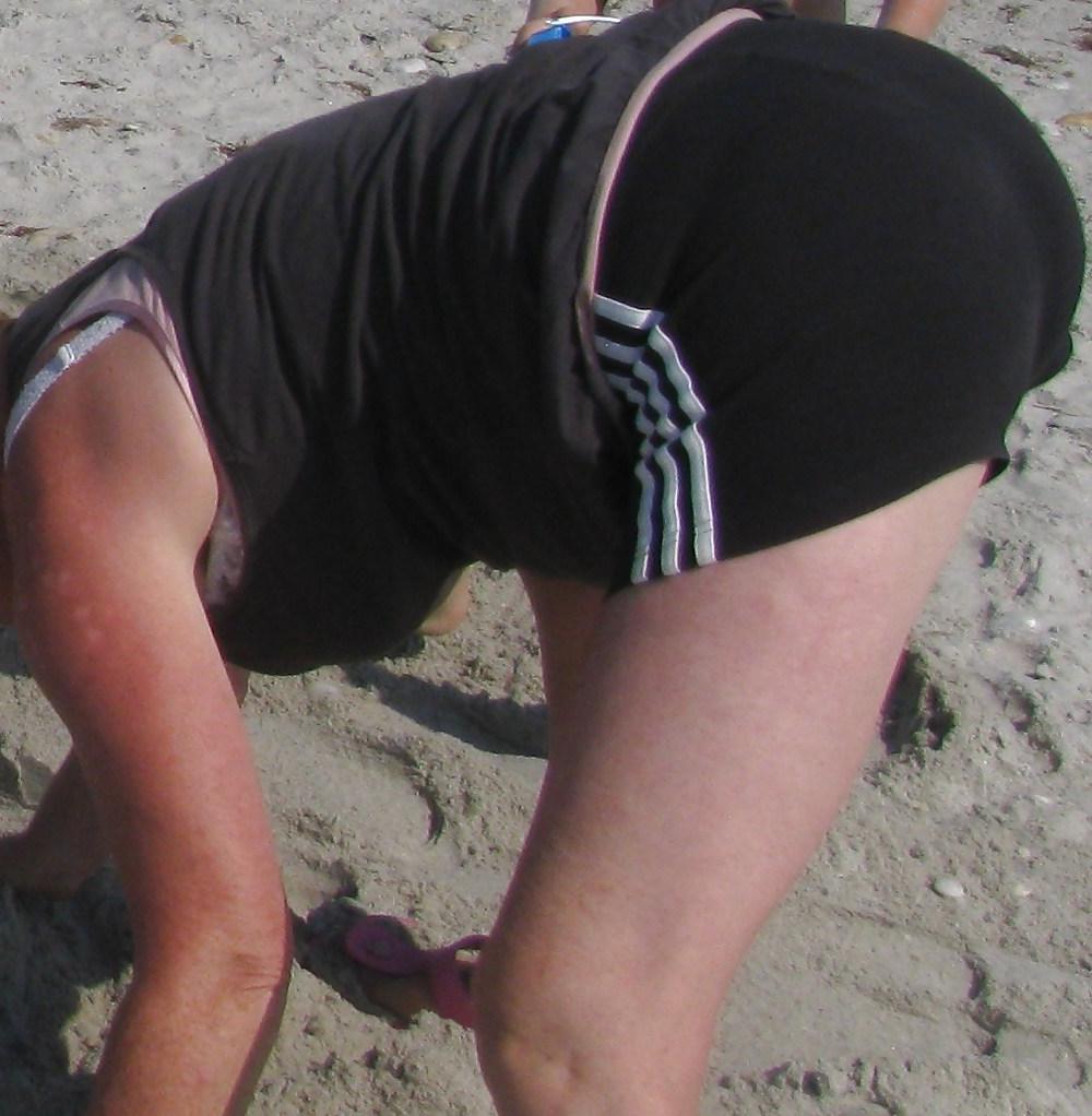 14P Mother in law lingerie + 2 voyeur's pics