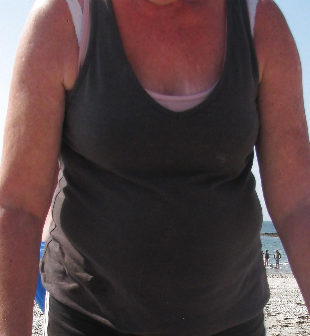 14P Mother in law lingerie + 2 voyeur's pics