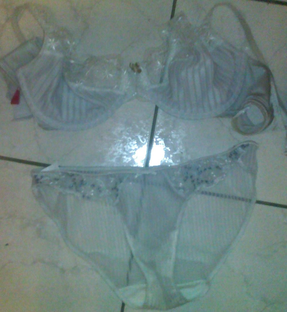 14P Mother in law lingerie + 2 voyeur's pics