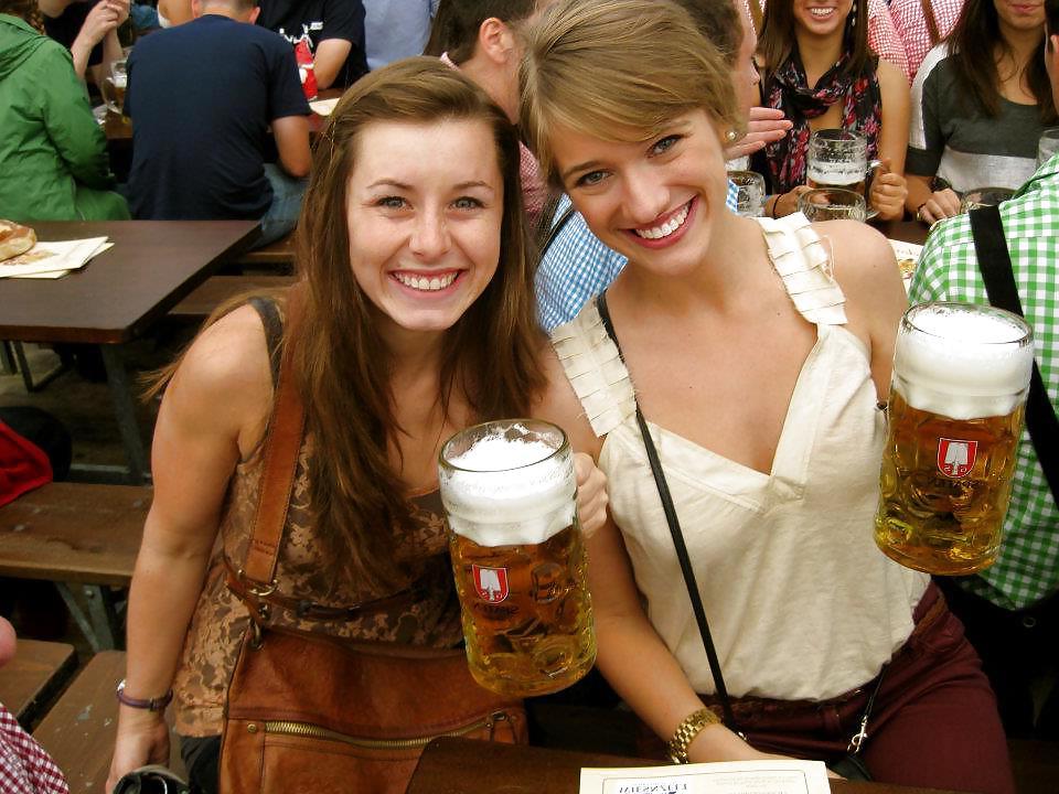 25P Dirndl Girls 