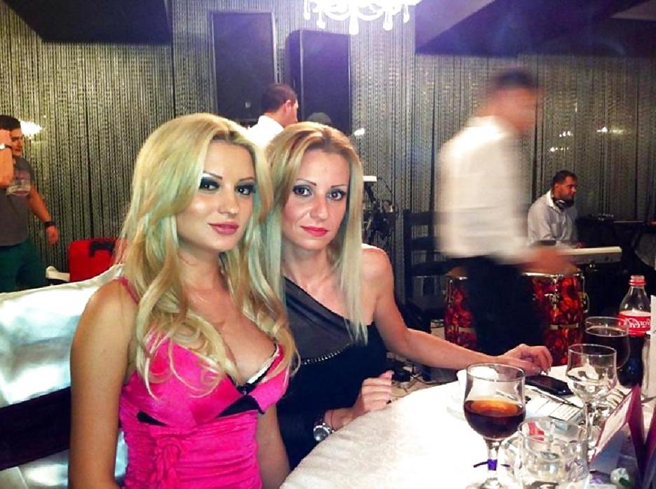 14P Romanian girl: Denisa