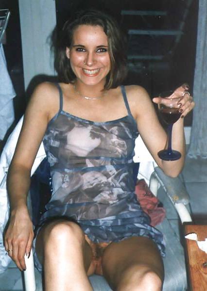 15P Upskirt No Pants 10