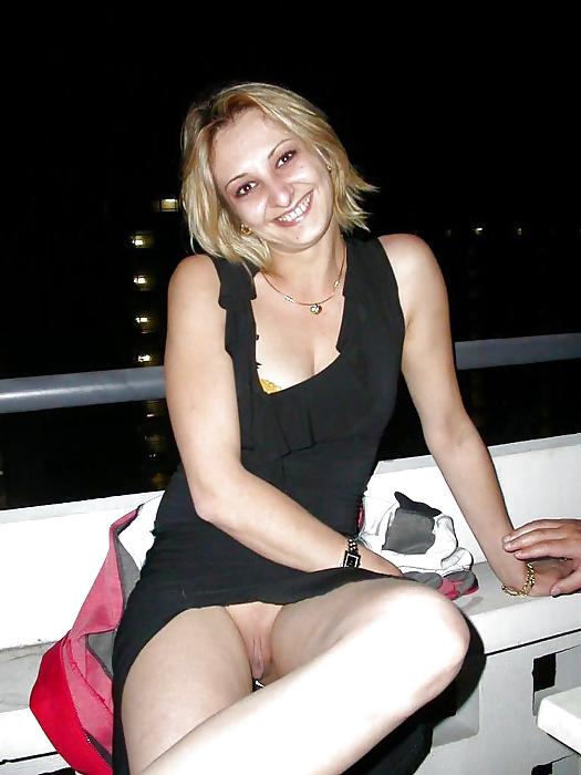 15P Upskirt No Pants 10