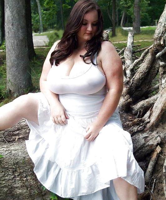 25P Curvy Beauties 53 Clothed Edition