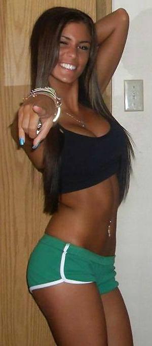 20P Greek hot facebook girl