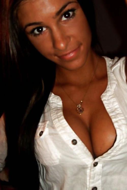 20P Greek hot facebook girl