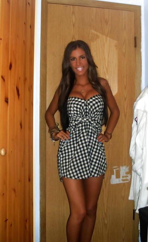 20P Greek hot facebook girl