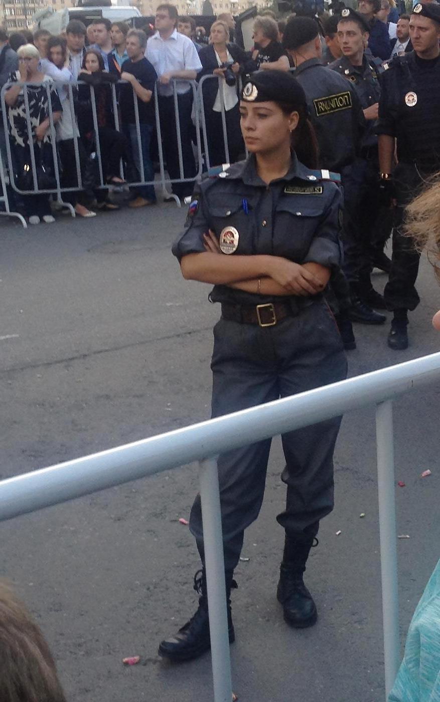 25P Sexy Russian Police