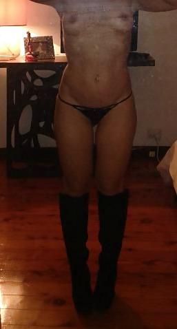 16P Mom(Lorena35) I fuck in Phuket while partner & daughter home