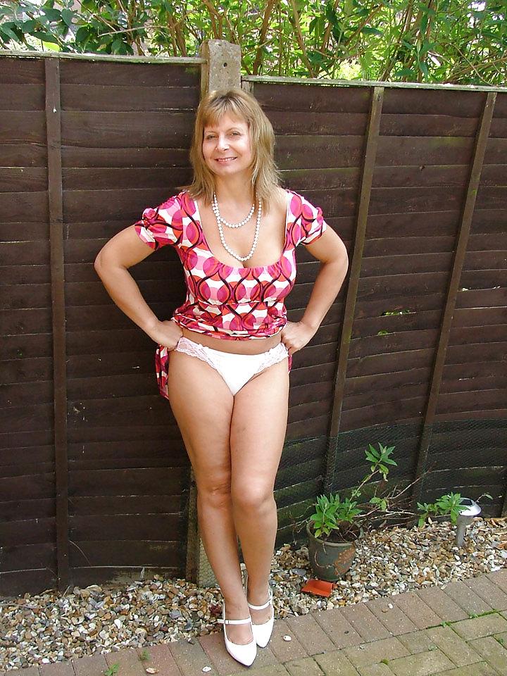 20P Bedfordshire Blonde