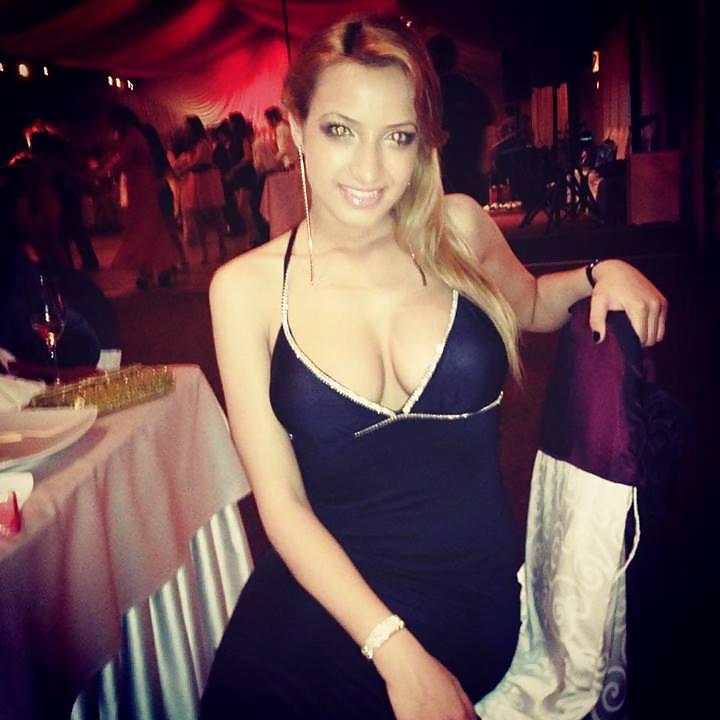 25P Romanian girl: Daina