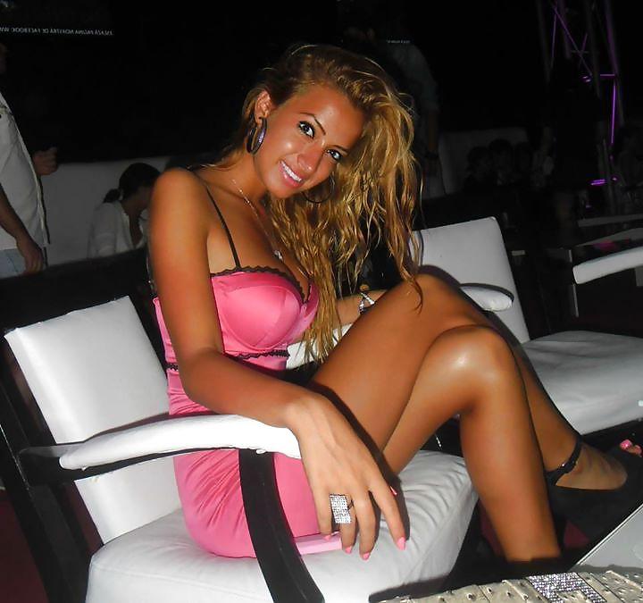 25P Romanian girl: Daina