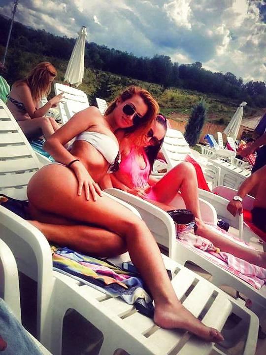 25P Romanian girl: Daina