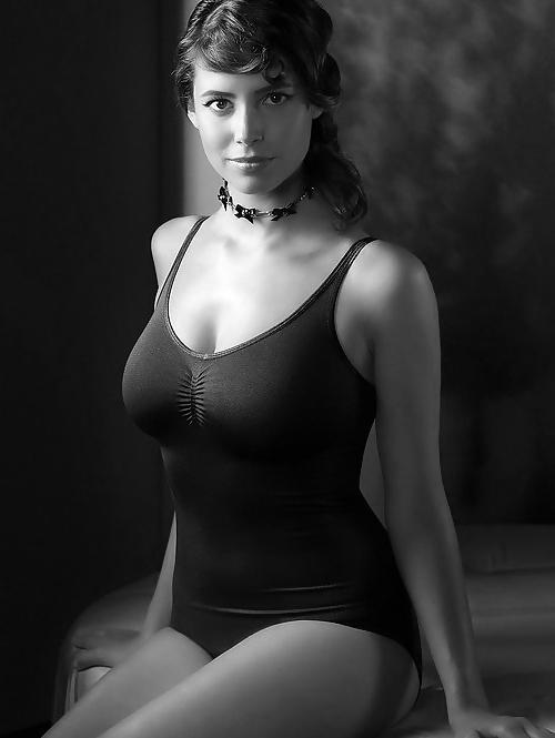 25P Black and White Beauties by TROC