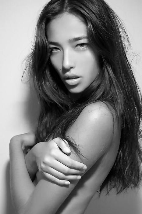 25P Black and White Beauties by TROC