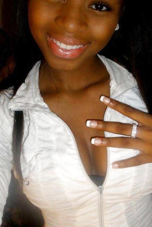 16P Cute ebony teen