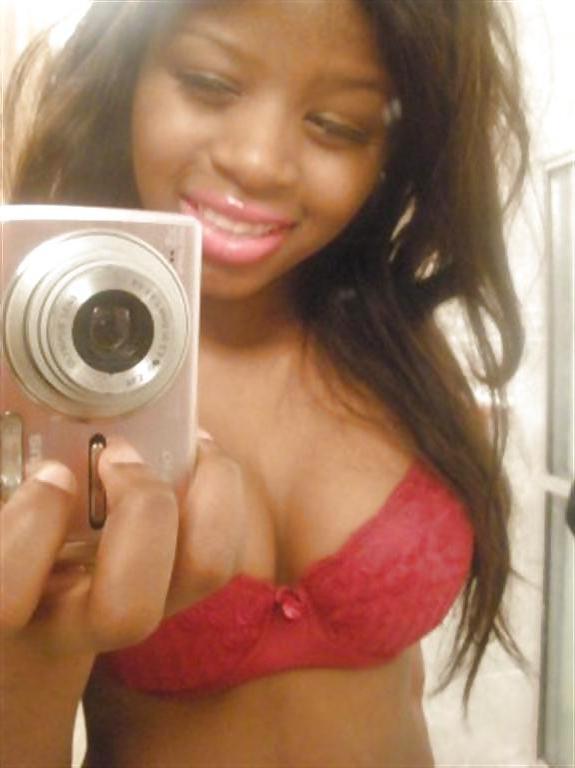 16P Cute ebony teen