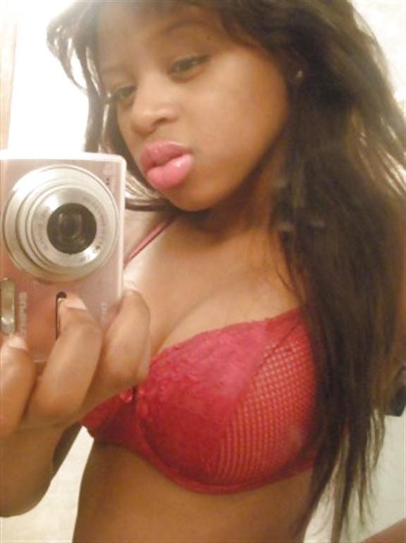 16P Cute ebony teen