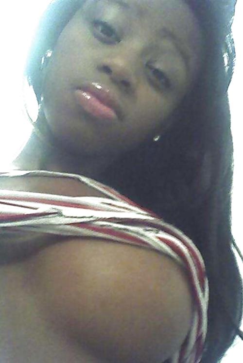 16P Cute ebony teen