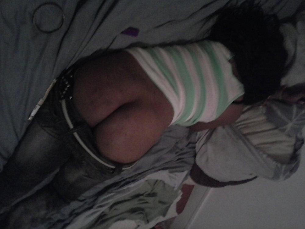 4P Black amateur ass girl