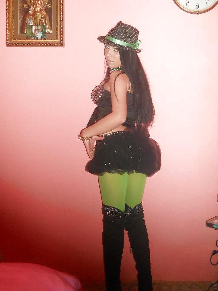 25P Romanian girl: Andreea