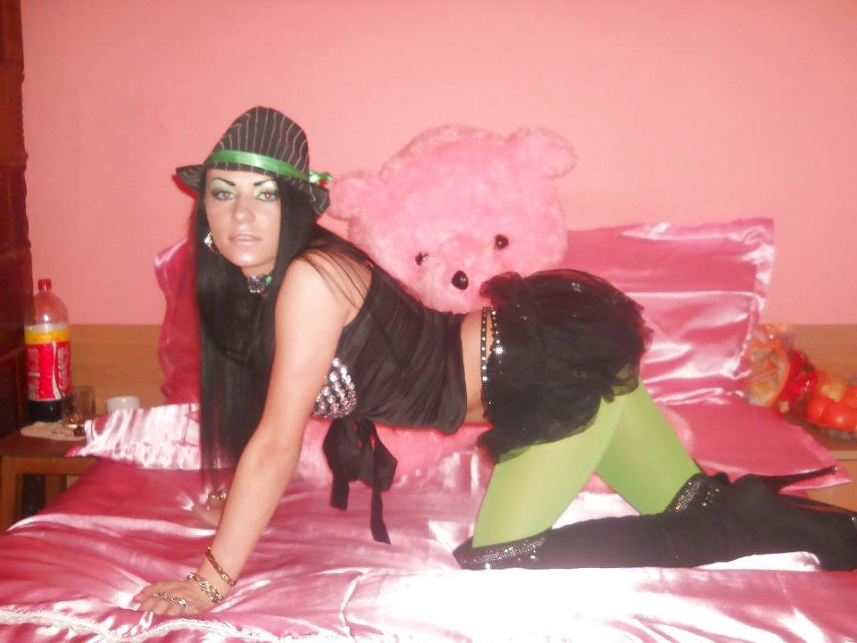 25P Romanian girl: Andreea
