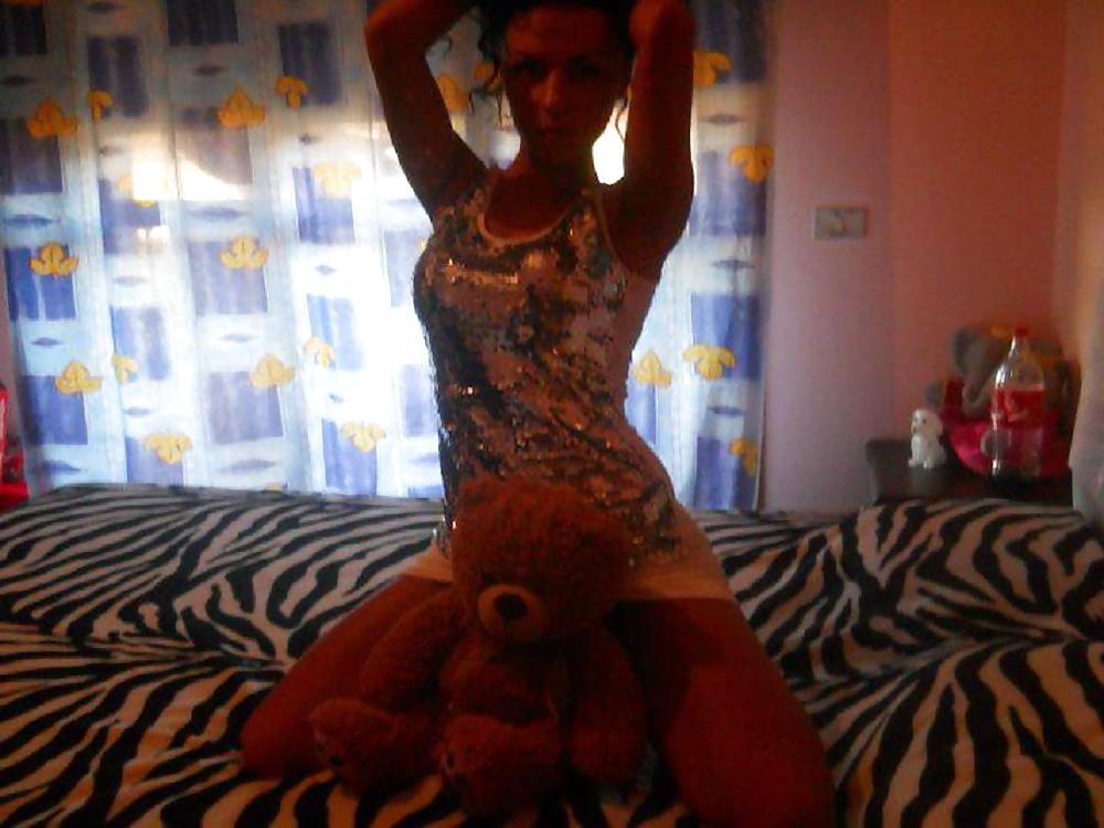 25P Romanian girl: Andreea