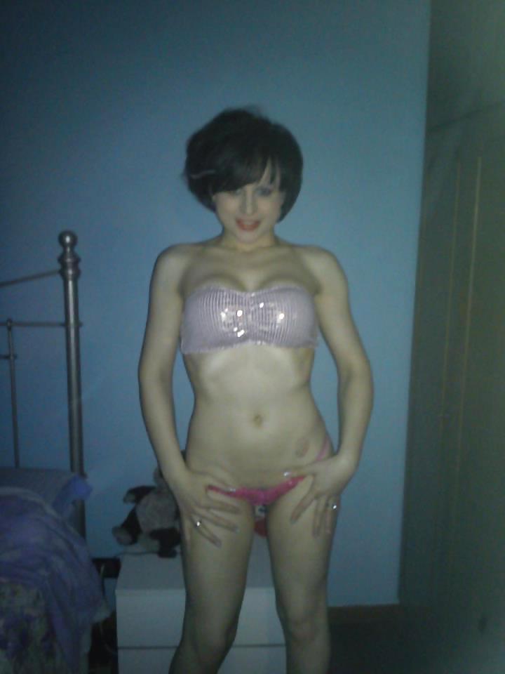 13P Romanian girl: simona