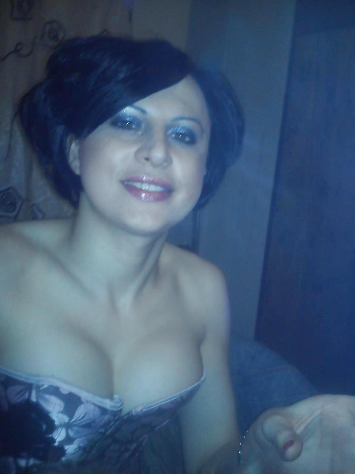 13P Romanian girl: simona