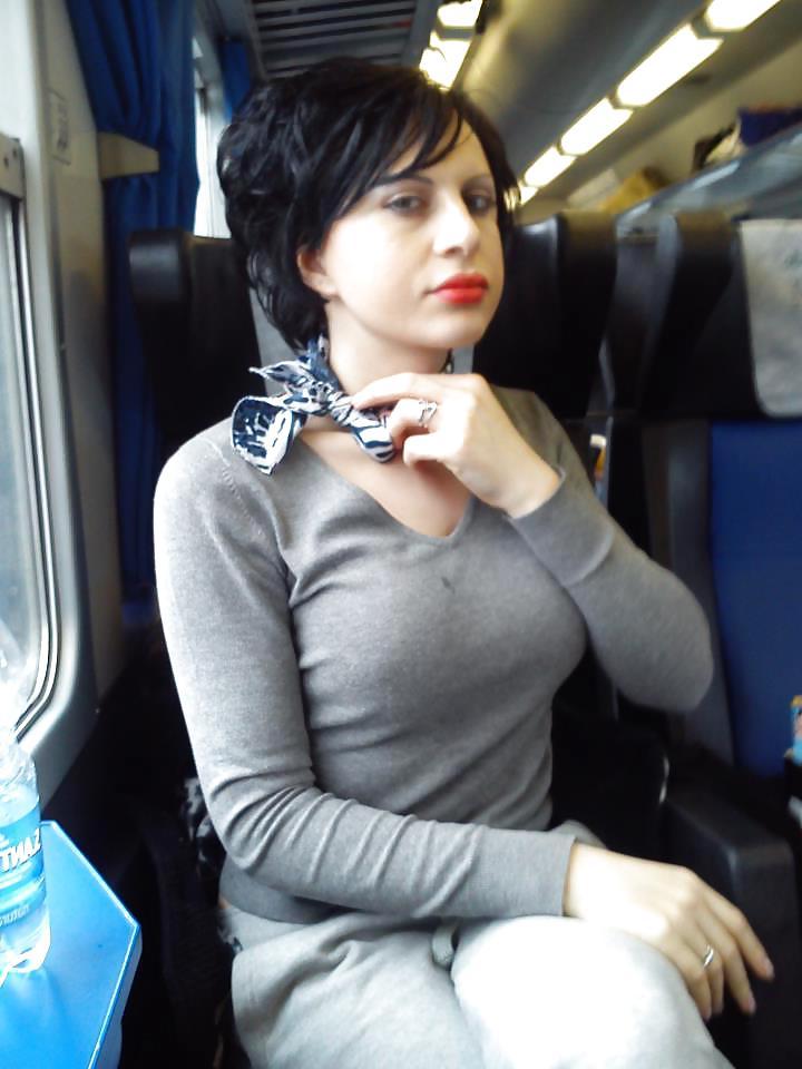 13P Romanian girl: simona