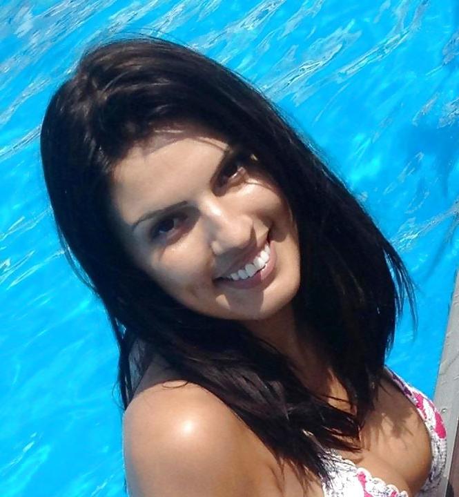 25P Romanian women: florentina