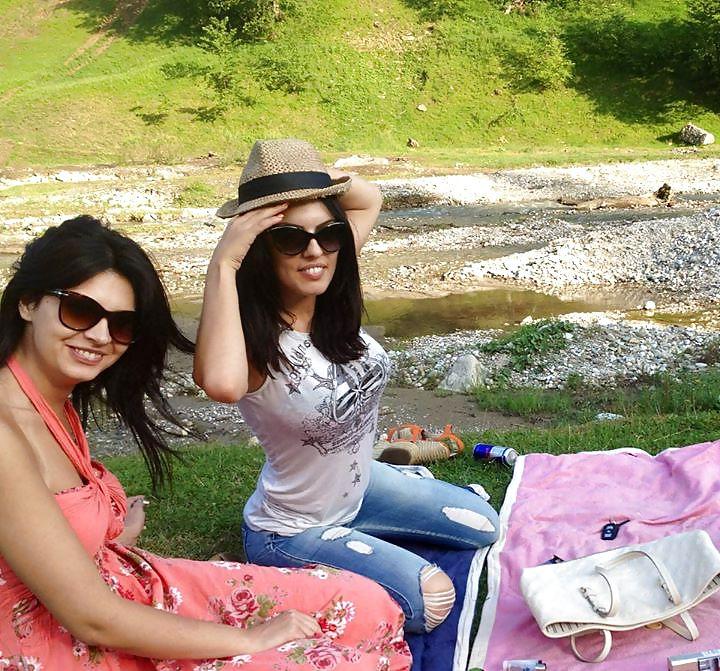 25P Romanian women: florentina