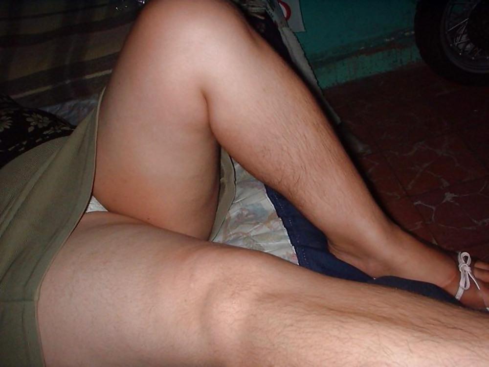 17P Gabrielle hairy legs in upskirt