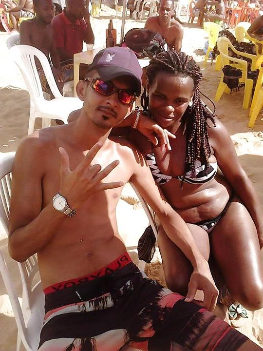 25P Brazilian girl: elena