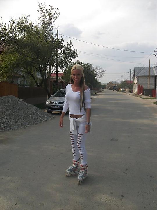 25P Amazing Romanian: Denisa