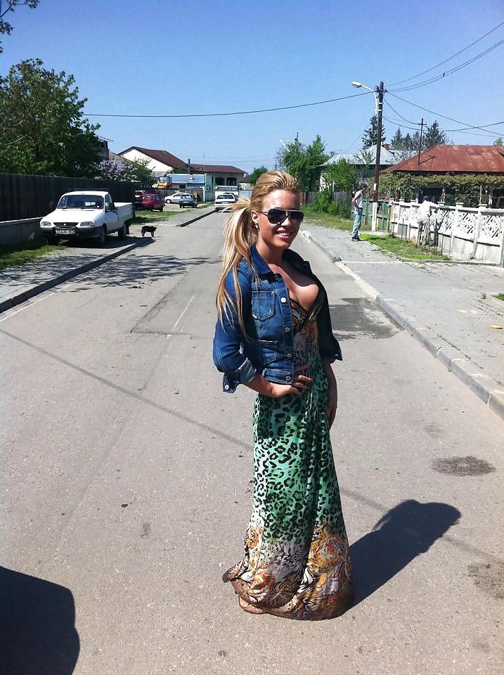25P Amazing Romanian: Denisa