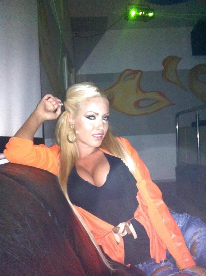 25P Amazing Romanian: Denisa
