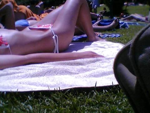 25P Bikini bridges, voyeur pussy