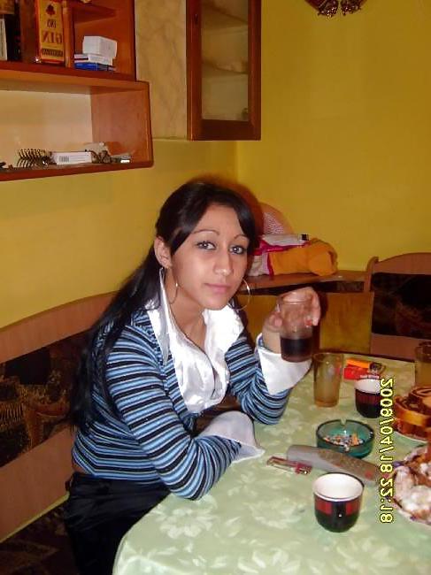 25P Romanian girl: alina