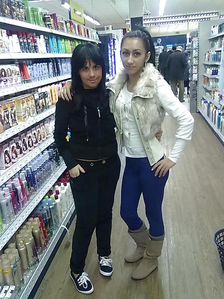 25P Romanian girl: alina