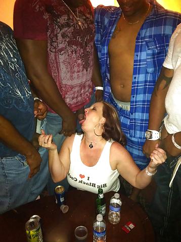 23P White Mamas vs. Black Cock