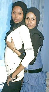 5P Maldivan Hijab Lesbain Girl (non-nude) (tudung)