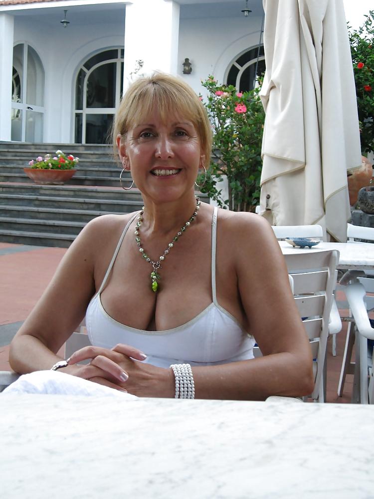 24P Gina granny UK whore