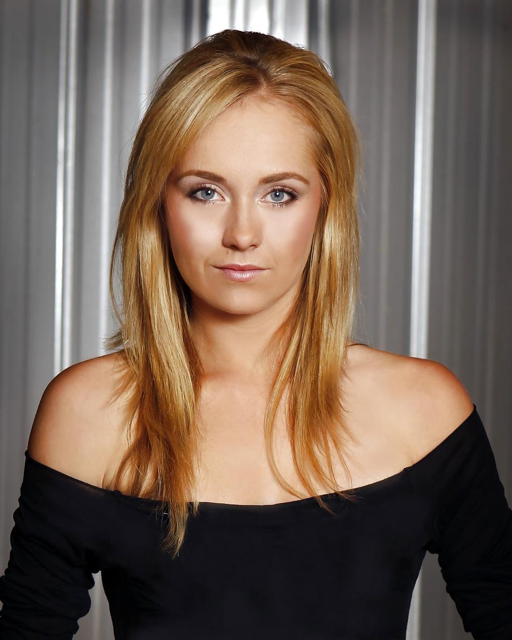 15P Amber Marshall