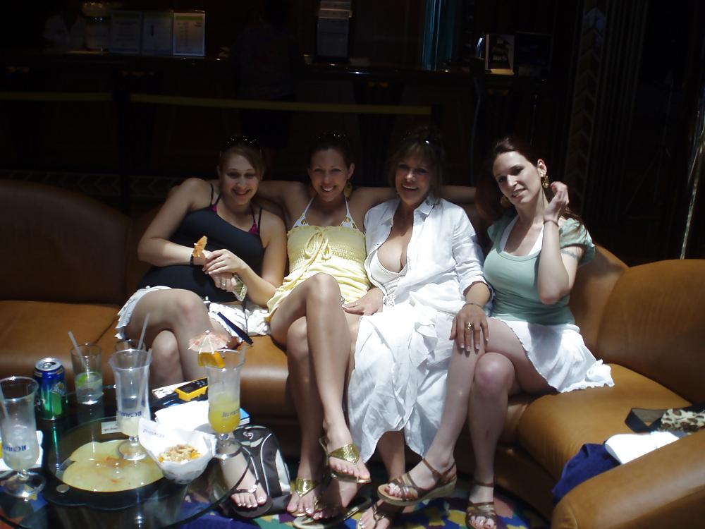 10P Gordas in the street - bbw